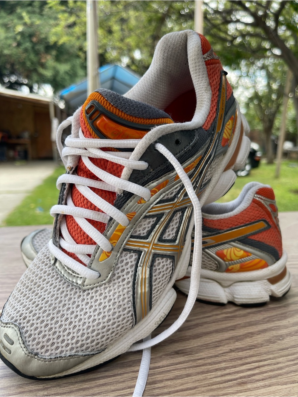 ASICS Gel Stratus 2.1 Running Shoes White Orange Gray Sneakers Women’s